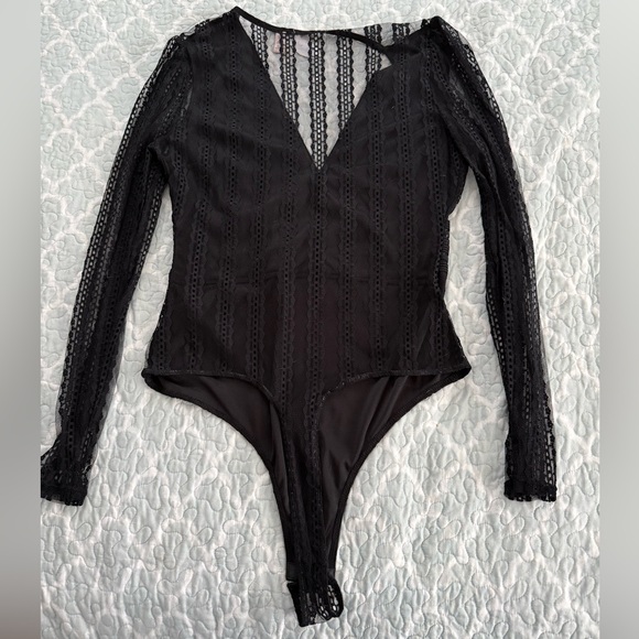 Buckle Willow Root Elegant Black Lace Bodysuit - Picture 5 of 8